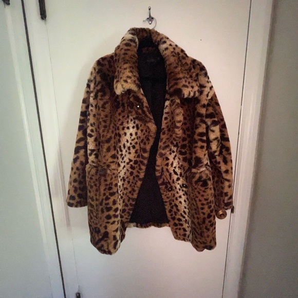 Leopard Print Faux Fur coat - Picture 1 of 7